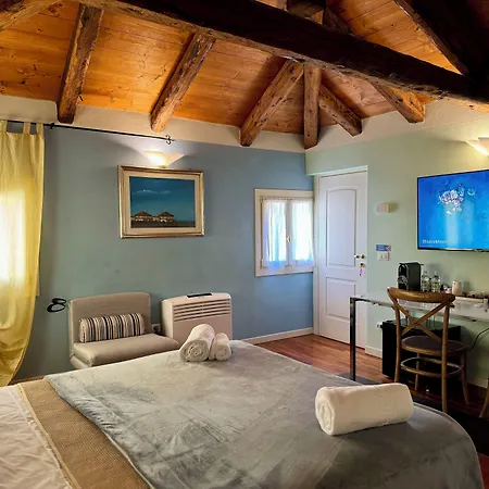 First Dream בית הארחה 4*