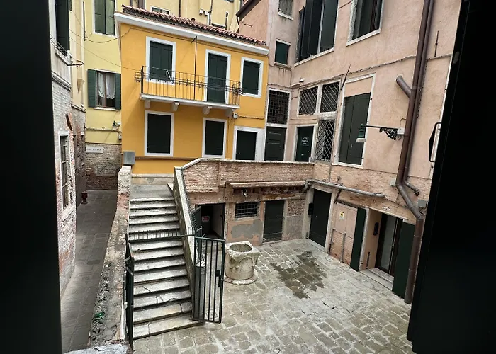 First Dream Affittacamere